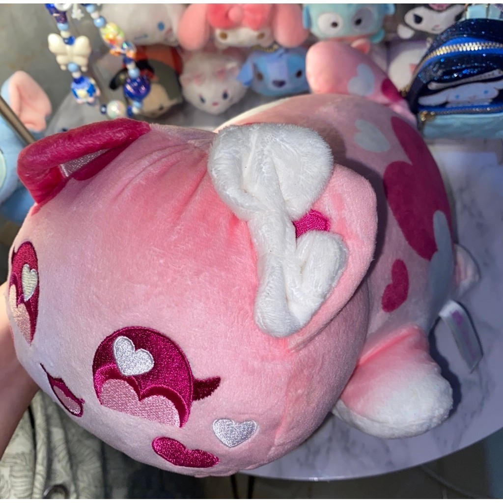 Aphmau Exclusive Valentines Hearts Pink Meemeows Plush