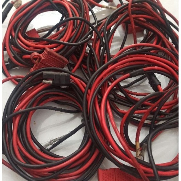 kabel dc ori untuk Radio Motorola gm338,gm3688,gm3188gm950plus,xir3688 dan sejenisnya
kondisi bekas 