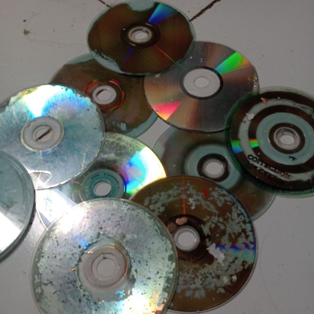 Kaset CD VCD DVD bekas 50 keping