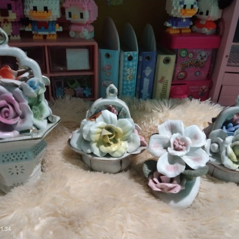Guci keramik bunga vintage