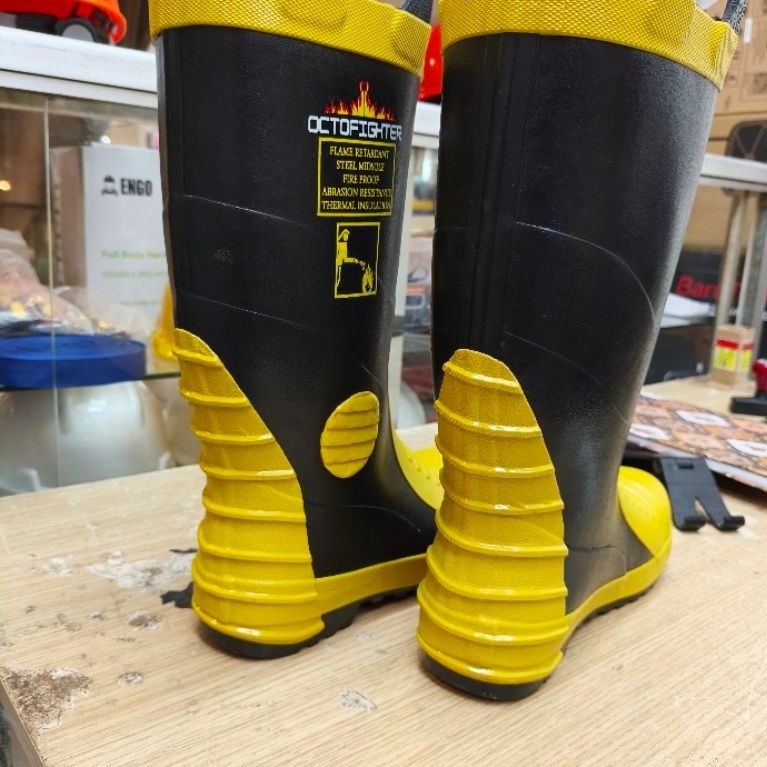 SEPATU PEMADAM KEBAKARAN OCTOFIGHTER / sepatu pemadam kebakaran / sepatu safety
