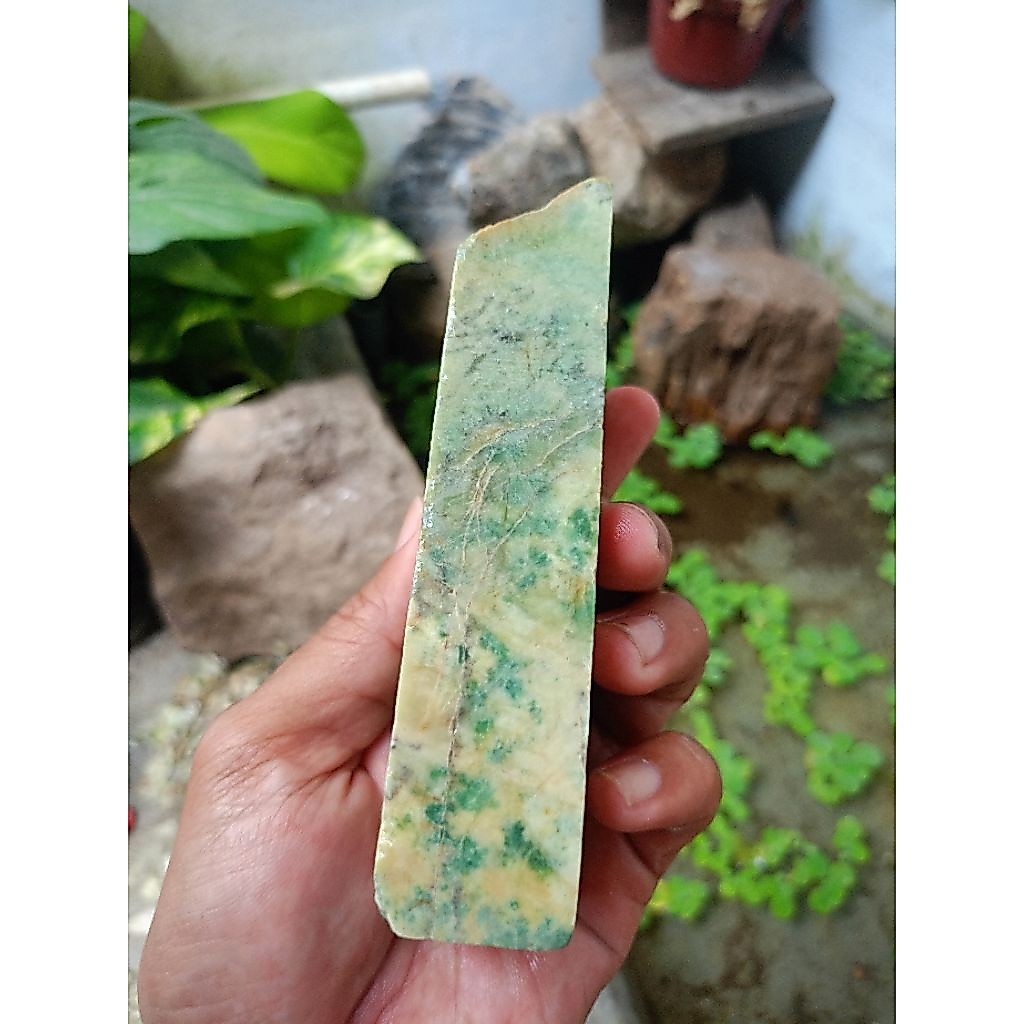Bahan Giok Nefrit Aceh lumut