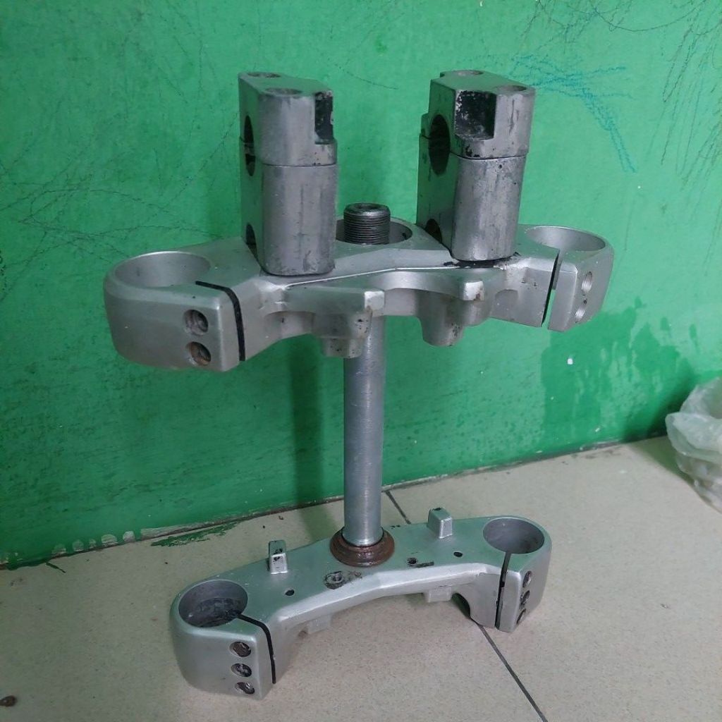 Segitiga Megelli 250