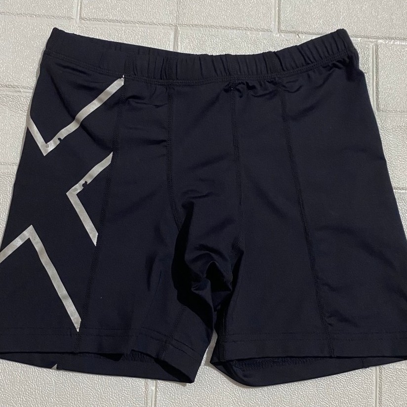 2XU MENS SIZE  XS