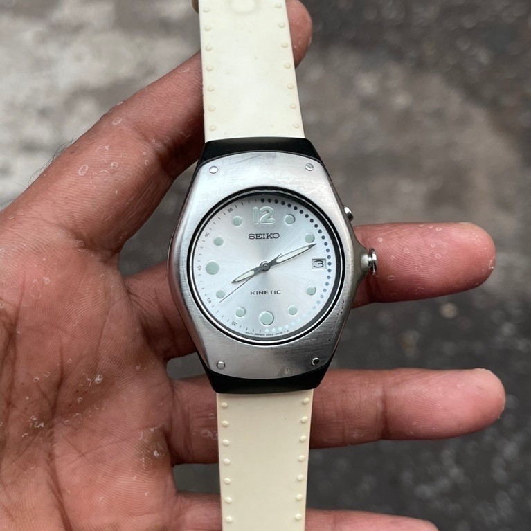Jam Tangan Seiko Kinetic Arctura