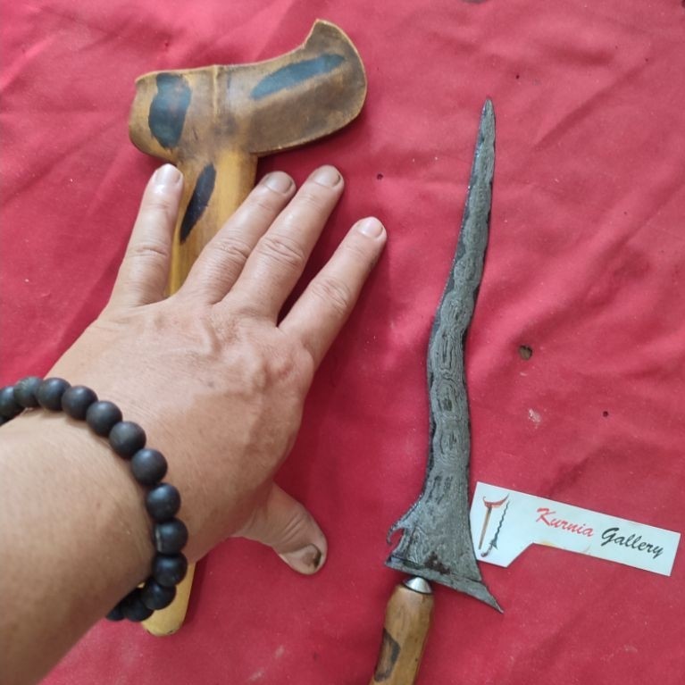 Keris Patrem Jangkung pamor bendo segodo