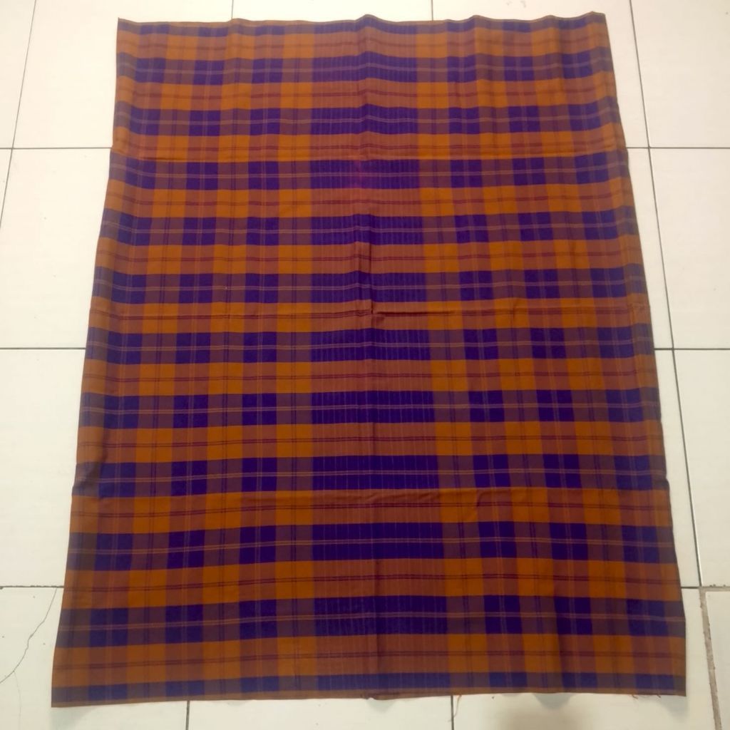 Sarung Garuda Manggis Bekas