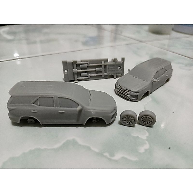 Kit Car 1/64 Diecast Fortuner VRZ