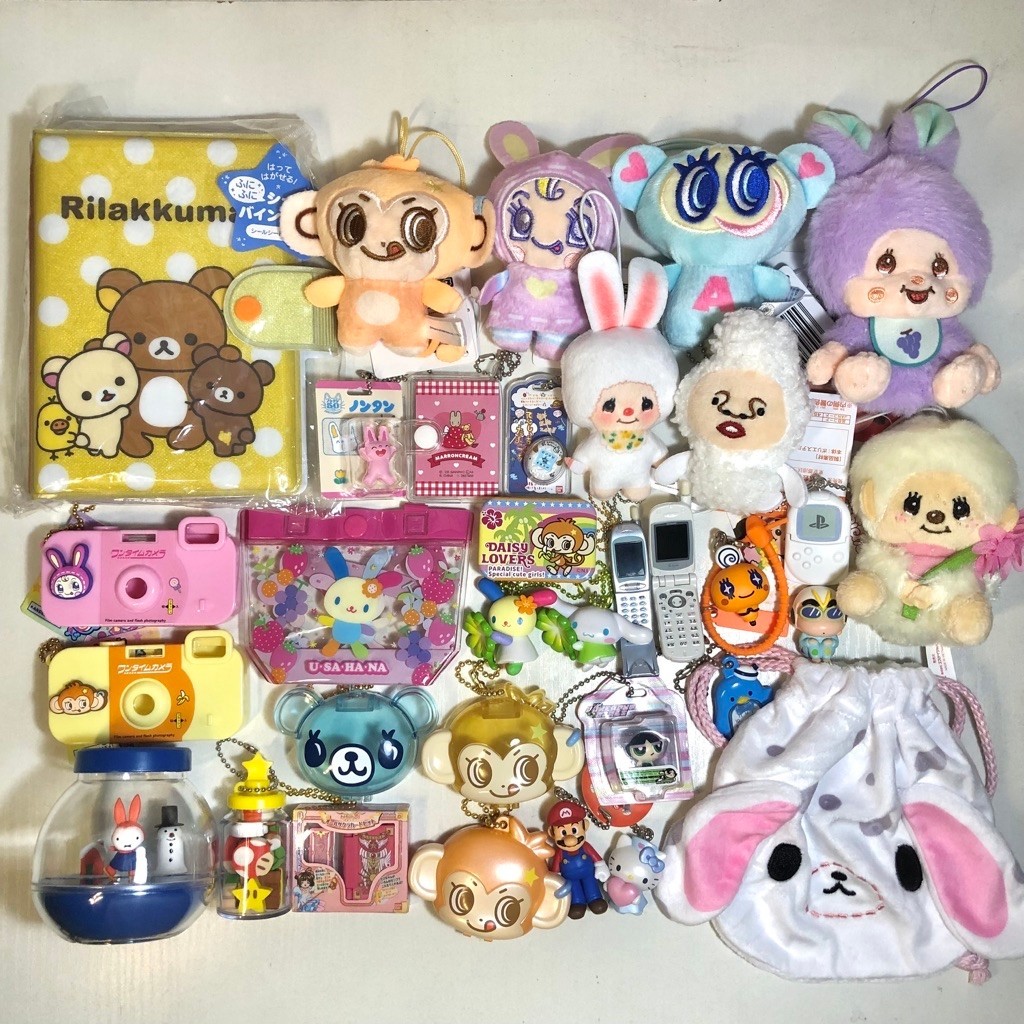 trinkets gotochi keychain strap snoopy heisei retro monchhichi pikmin tamagotchi kobito chiikawa mif