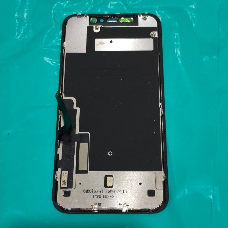 LCD Layar i phone 11 copotan kondisi gambling