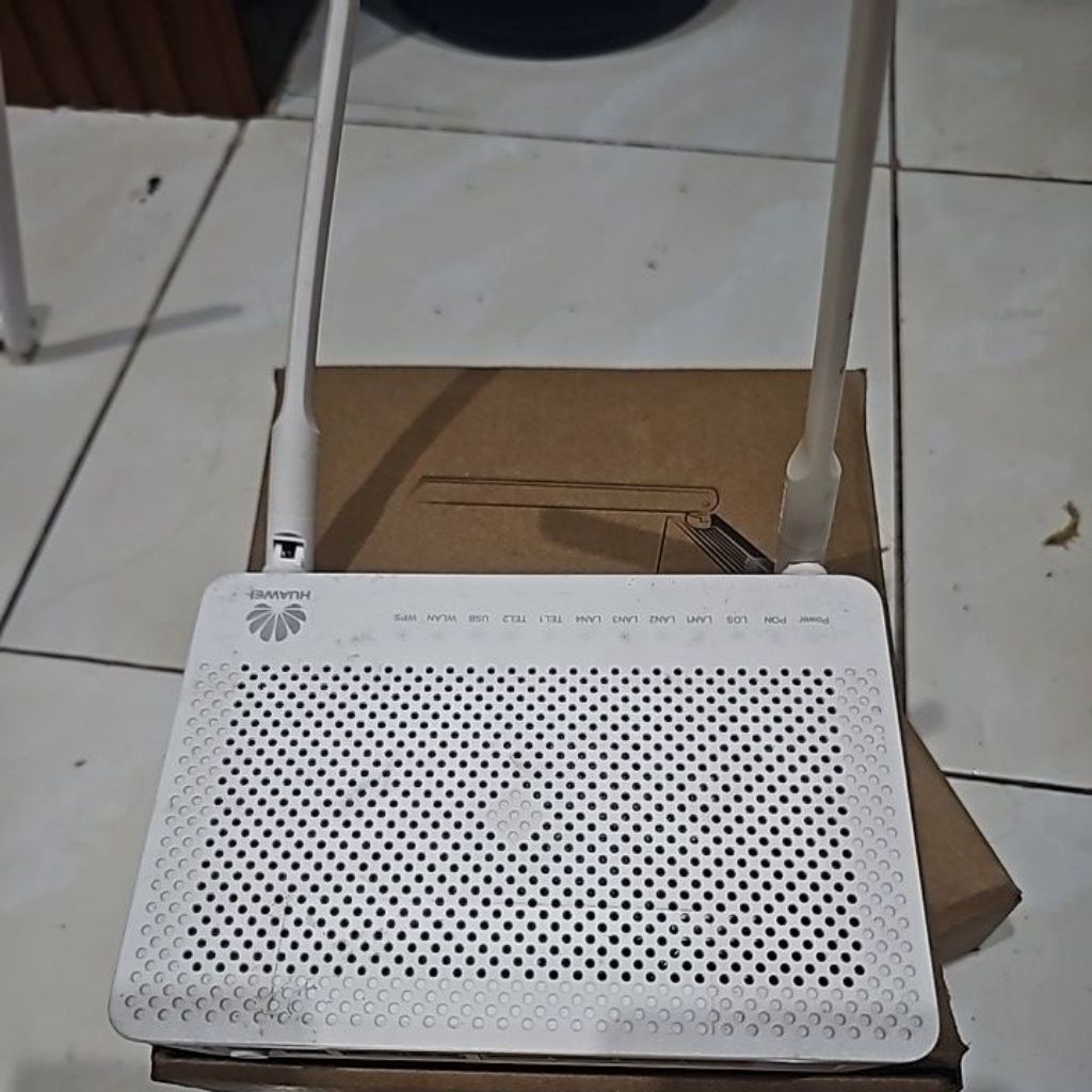 XPON HUAWEI HG8245H5 port Hijau