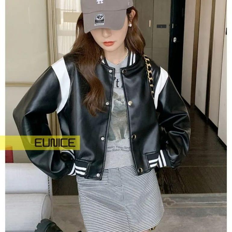 Diskon Jacket Kulit Wanita Varsity Crop Baseball Two Tone