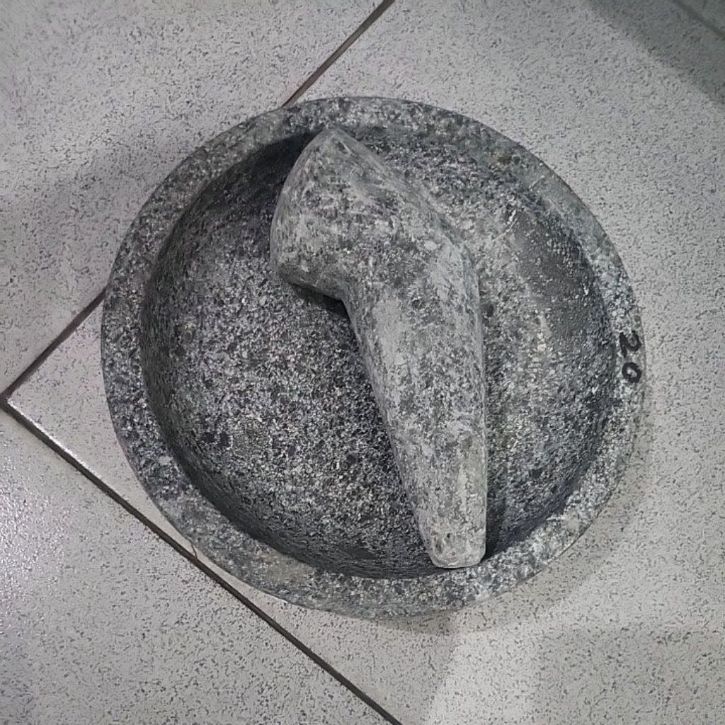 cobekan batu asli set mortar and pestle 20cm gilingan cabe ulekan cabe