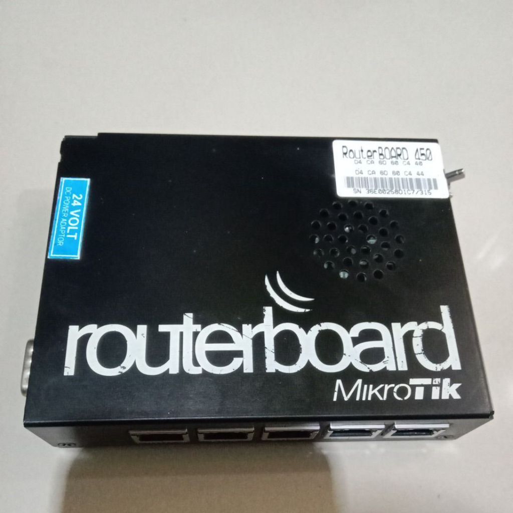 Router Mikrotik router board 450 Bekas dengan Port Normal dan Adaptor 24V
