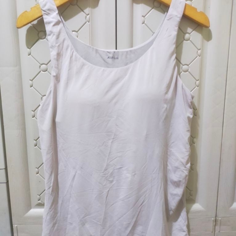 Uniqlo Airsm XL Tanktop Bra