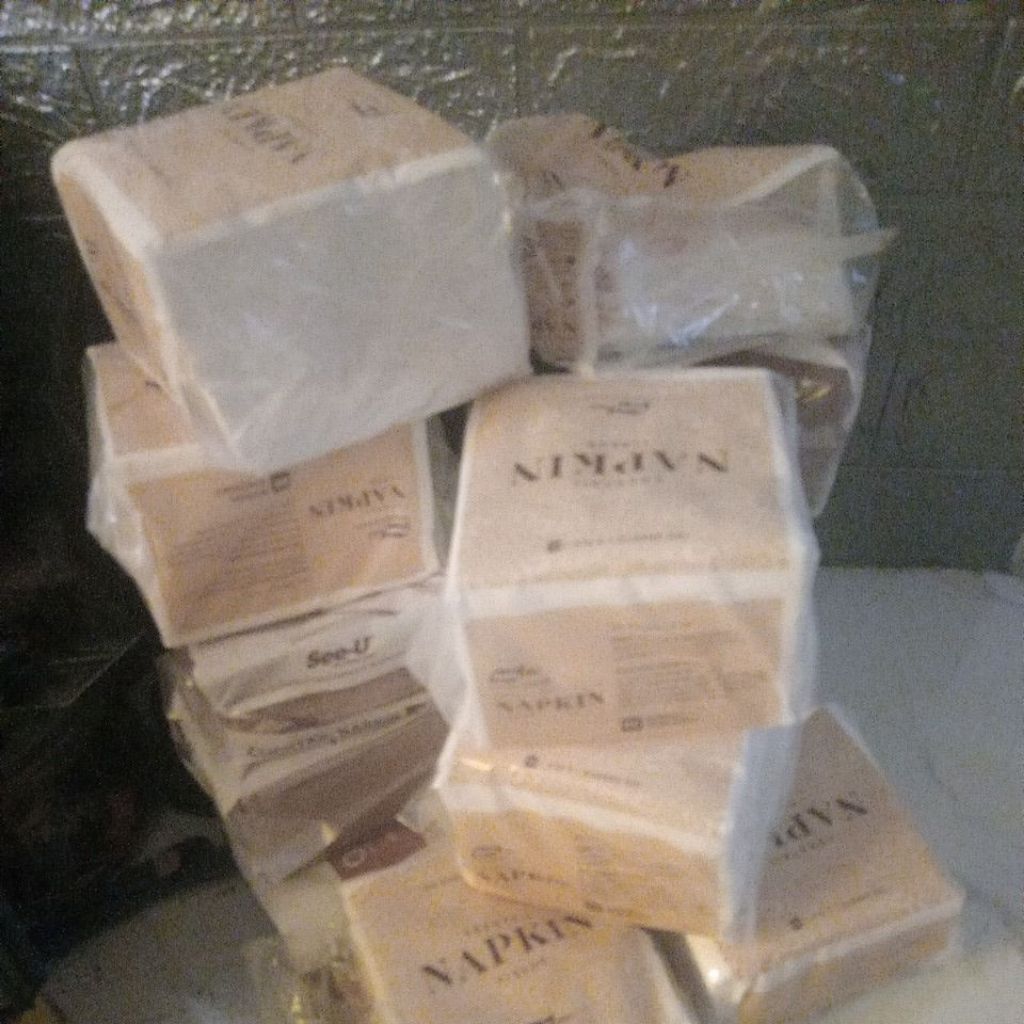Tissue cocktail napkin