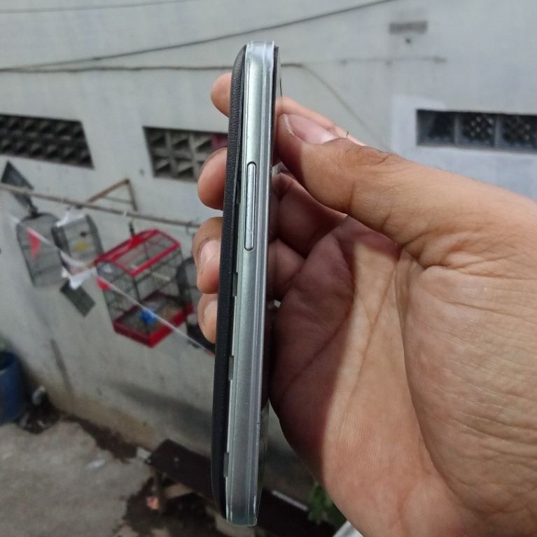Samsung galaxy v plus