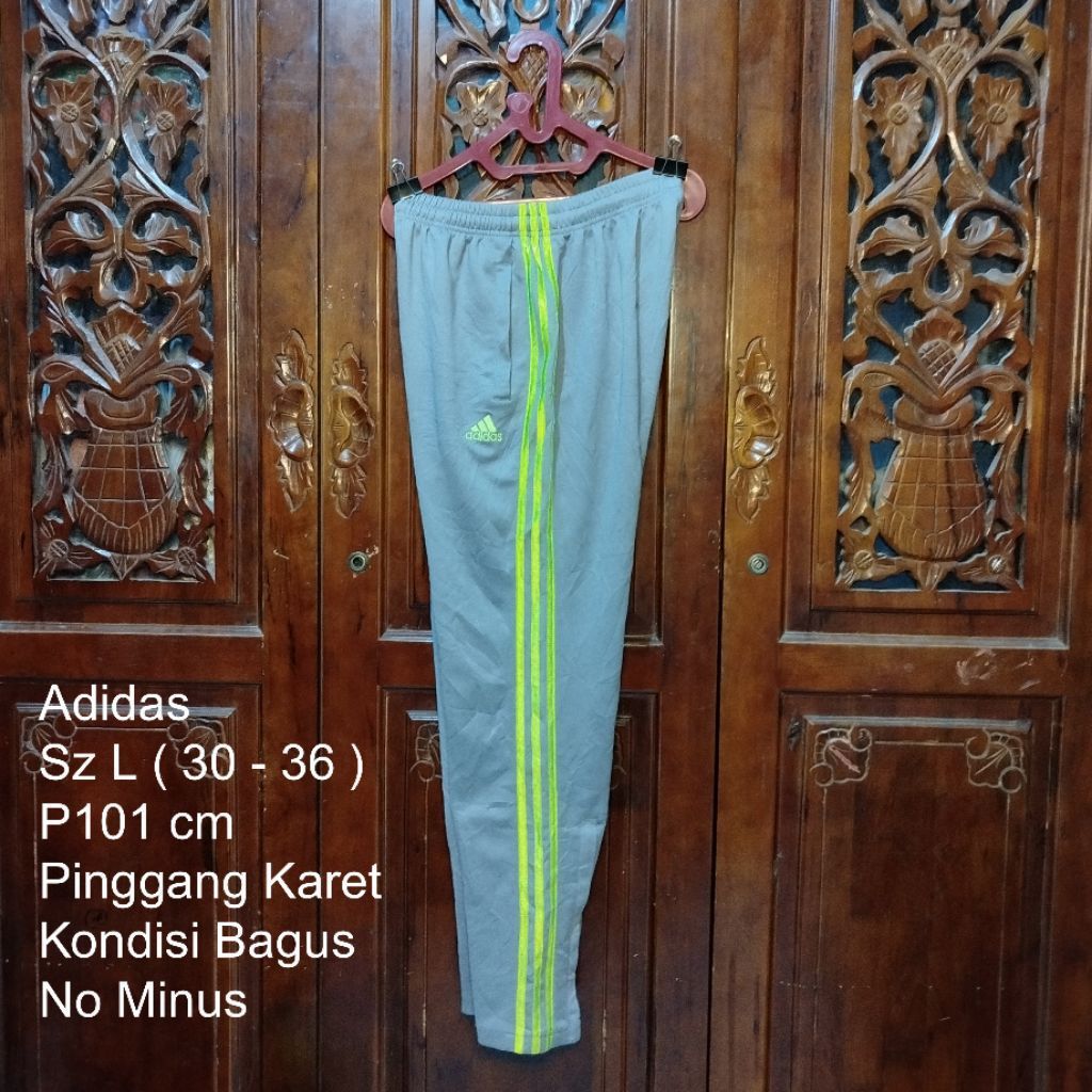 CELANA PANJANG TRAINING ADIDAS SIZE L BEKAS SECOND