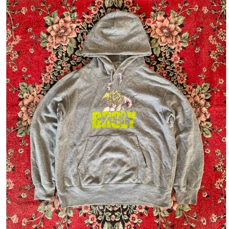 hoddie uniqlo kolaborasi dragonball