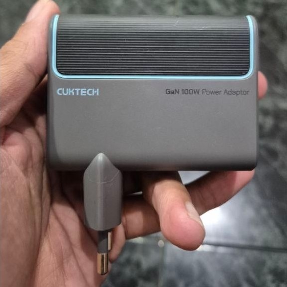 Charger Cuktech 100W Bekas