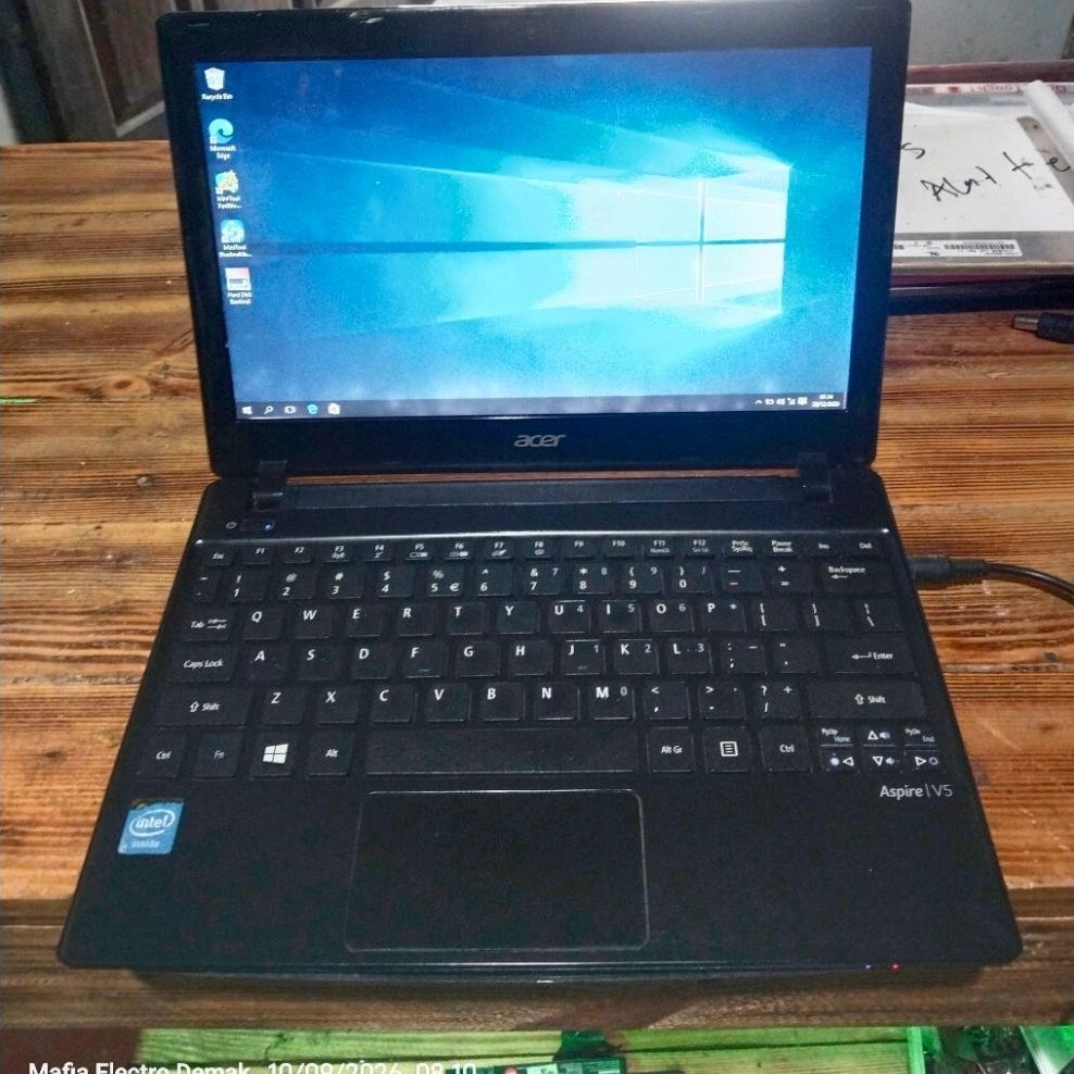 Notebook Acer V5 131 ada minus