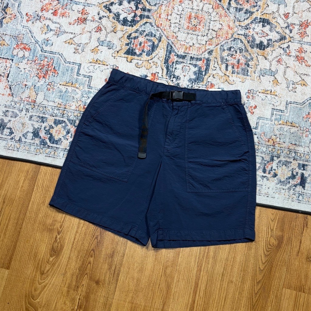 CELANA PENDEK UNIQLO EASY UTILITY