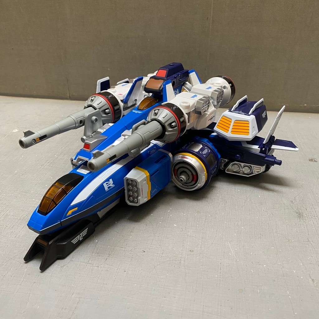 PESAWAT ULTRAMAN DX STRIKE CHESTER - BANDAI - ULTRAMAN NEXUS