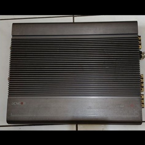 Car audio power amplifier