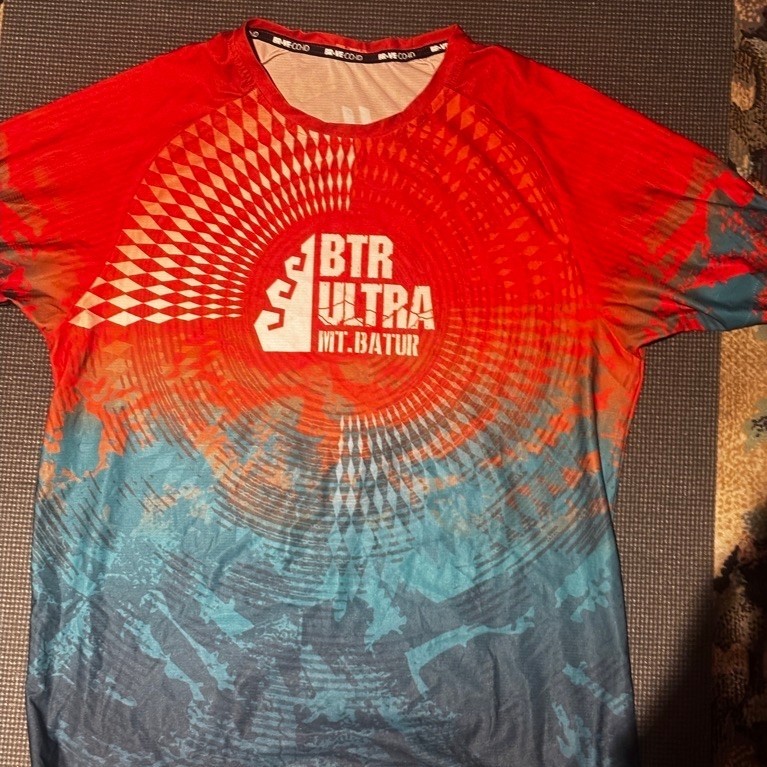 Jersey Lari Running Tee BTR Ultra 2025 Trail Running Ukuran L Preloved Second