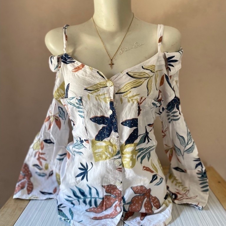 Blouse kemeja off shoulder wanita colorbox