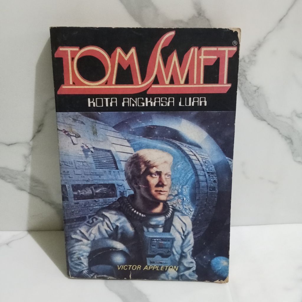 Novel Tom Swift Kota Angkasa Luar, Karya Victor Appleton