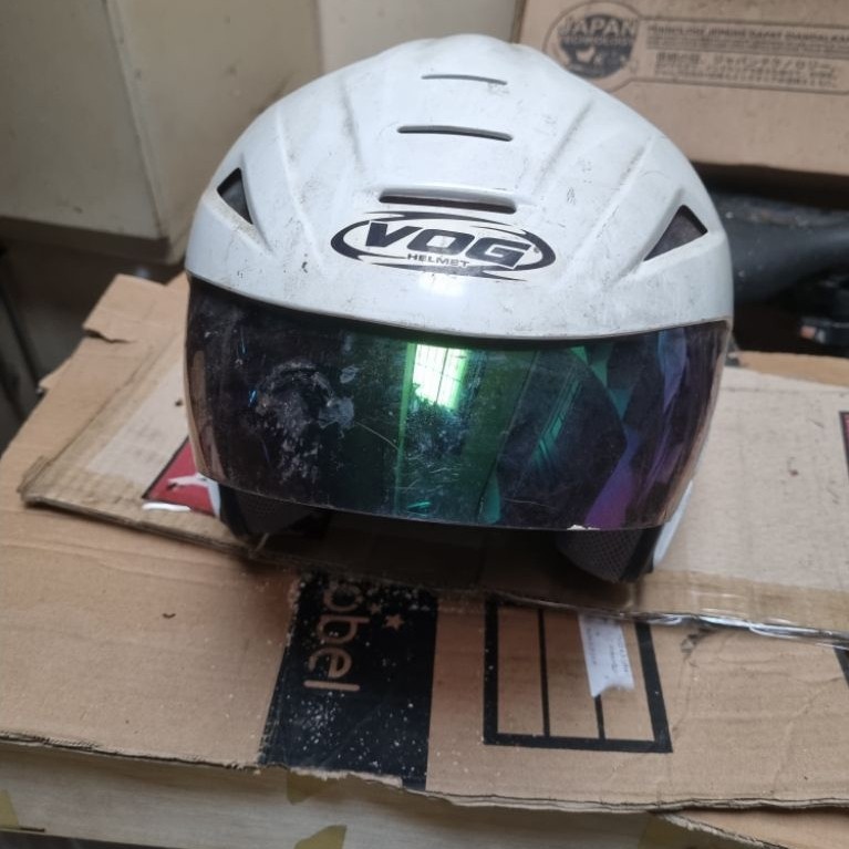 Helm VOG Helm Full Face Putih dengan Visor Berkeras