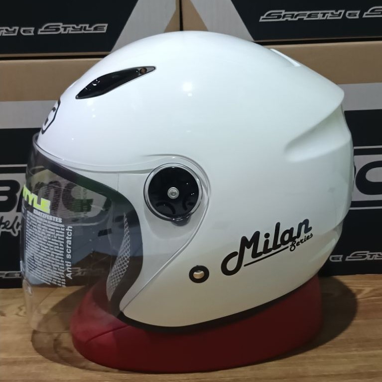 Helm BMC Milan Solid White SNI