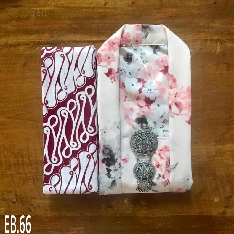 Bundling Kebaya Kutubaru Batik Bunga Eb.66 & Wo.03