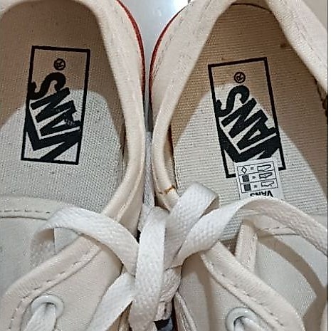 sepatu putih vans 41