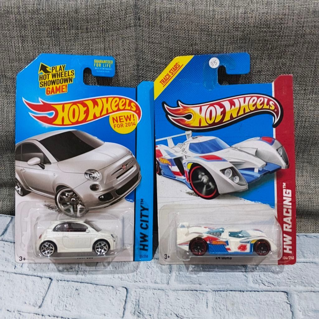 Set Mainan Hot Wheels Fiat dan 24 Ours Minus