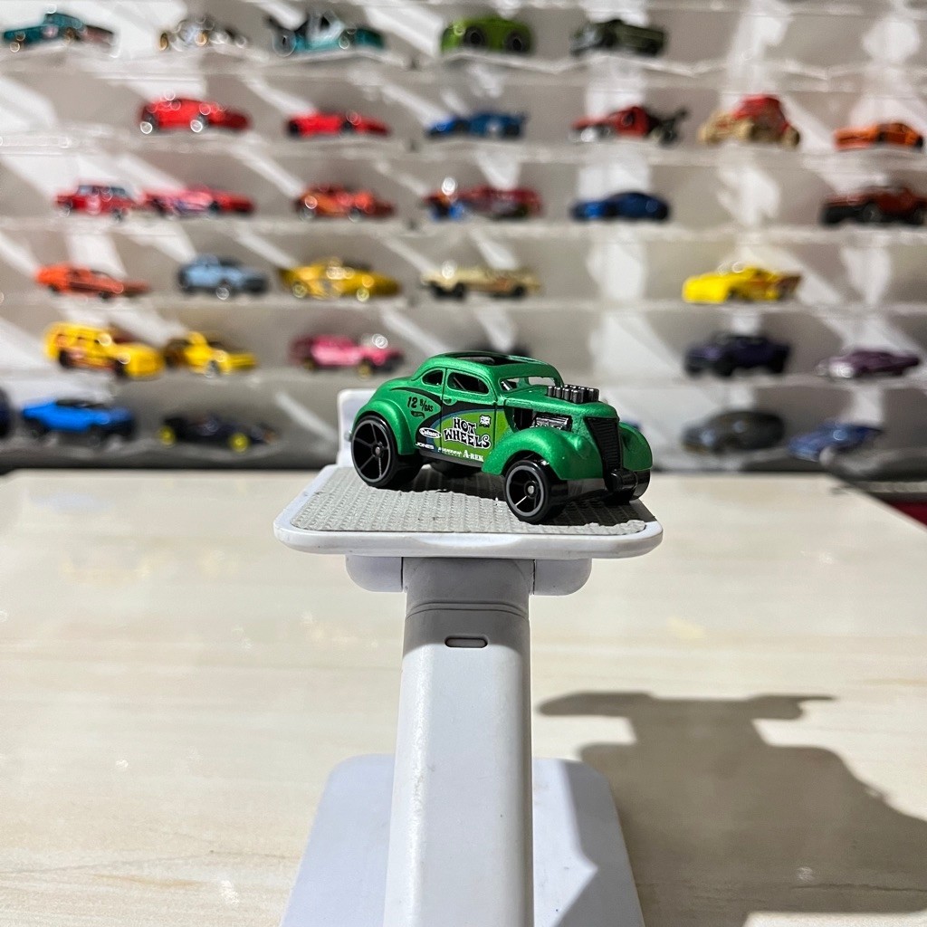 Hotwheels Pass n Gasser loose 99%