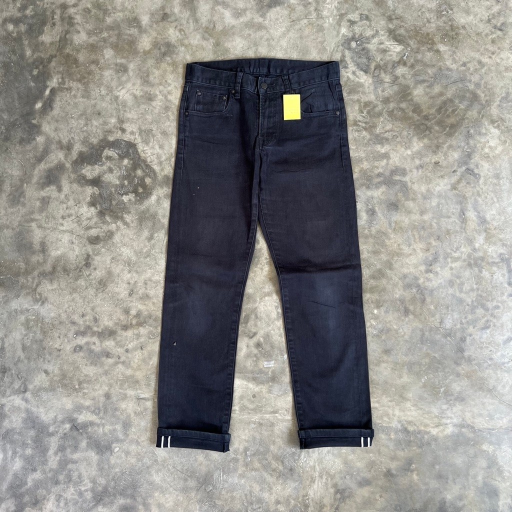 Uniqlo Black Selvedge Slim Stright Fit Jeans