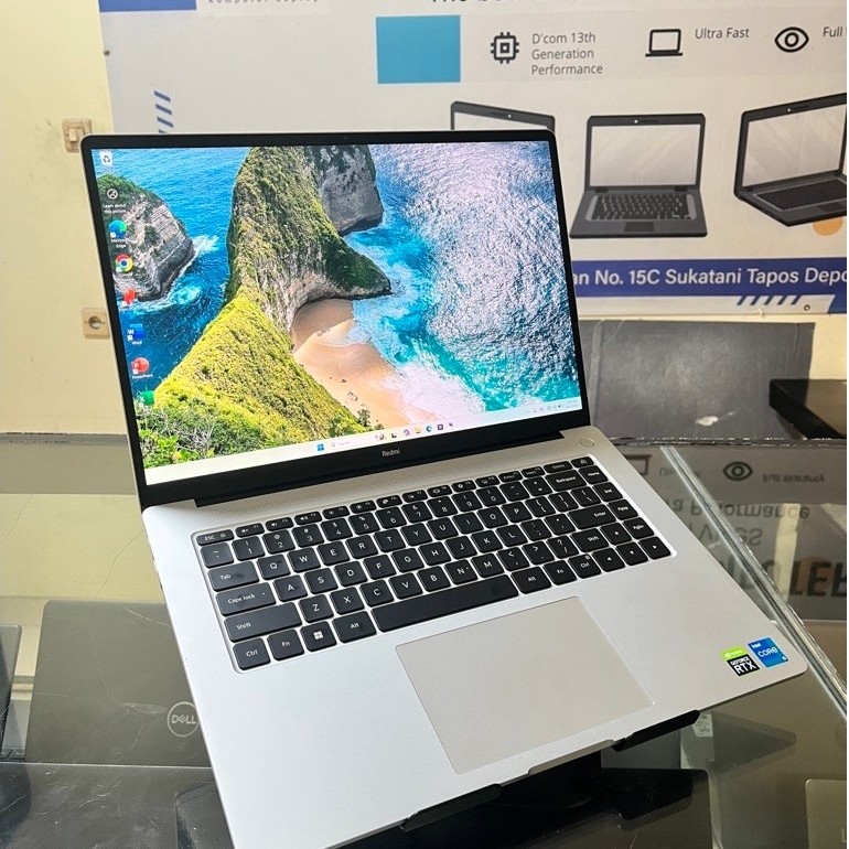 Redmibook Laptop 15, Intel Core i5 12450H, RAM 16 GB, SSD 512 GB, VGA Intel UHD Graphics + NVIDIA Ge