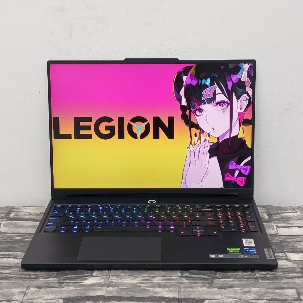 LAPTOP GAMING LENOVO LEGION 7 INTEL CORE I7-14700HX 16GB SSD 1TB RTX 4060 (8GB)