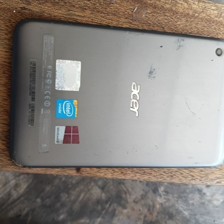 Acer iconia w4 tatblet window