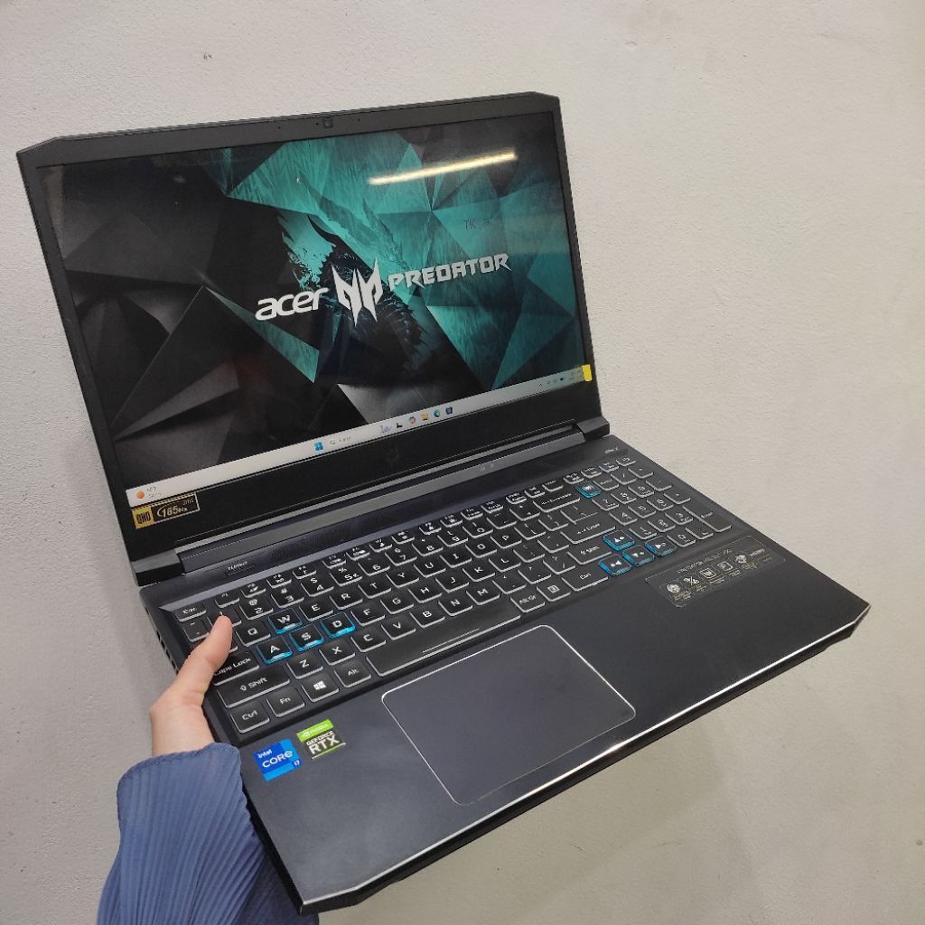 ACER PREDATOR HELIOS 300 INTEL CORE i7-11800H RAM 16 GB SSD 256 GB RTX 3070 8 GB