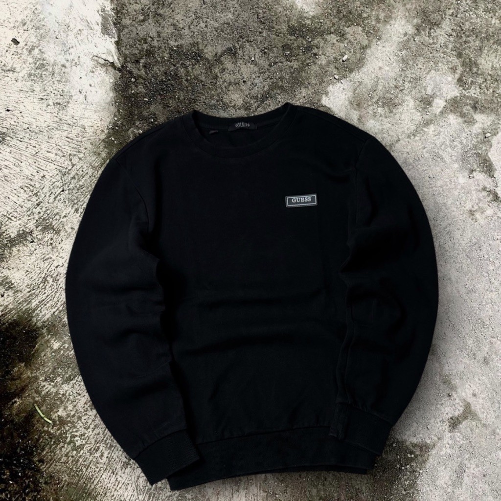 crewneck guess second