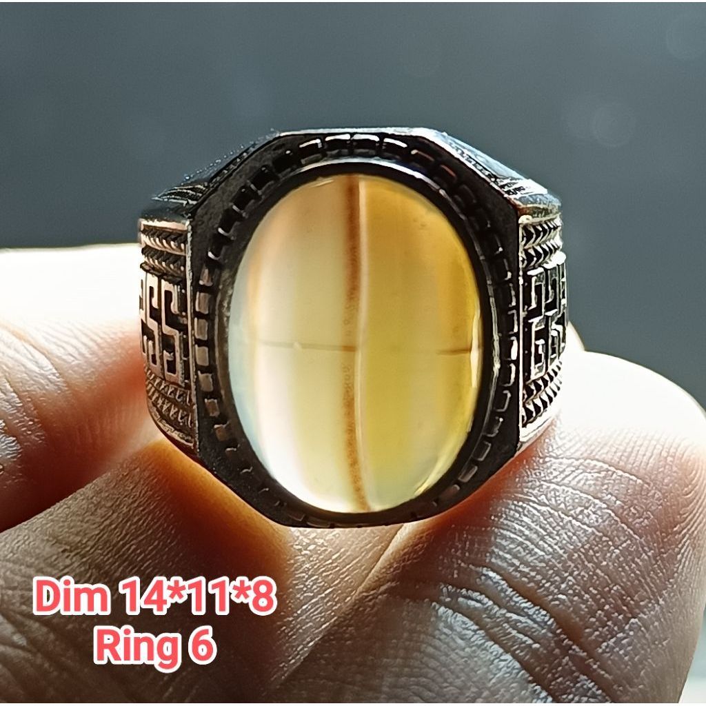 Cincin Tapak Jalak Urat Merah Dim Ngantor