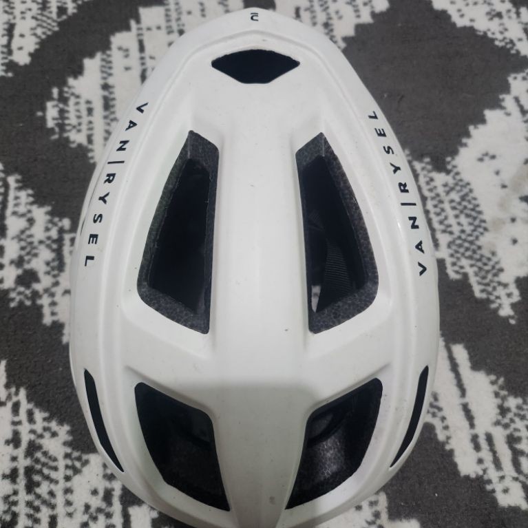 Dijual Helm Sepeda Roadbike VAN RYSEL