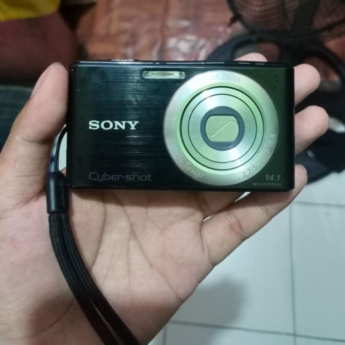 camera sony w-530 Black