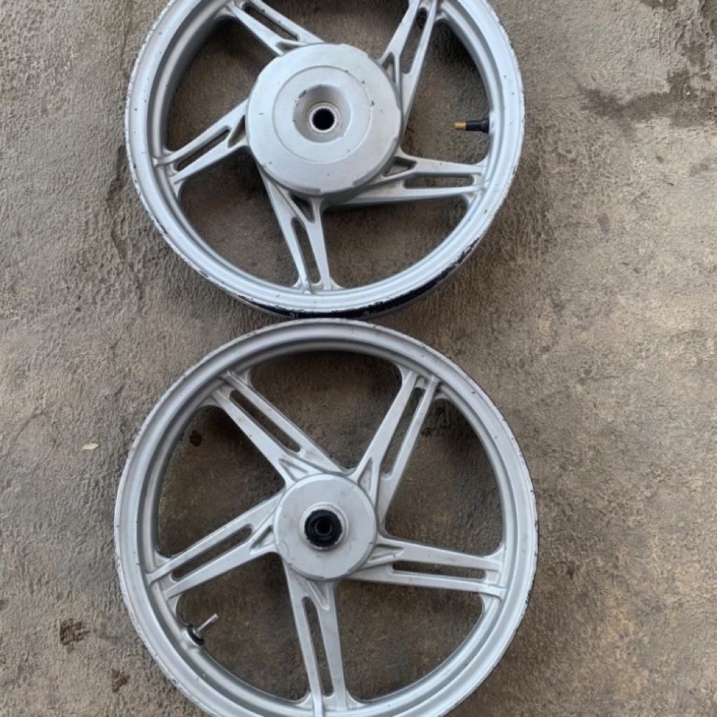 1SET VELG PELEK HONDA BEAT ECO BEAT DIGITAL PUTIH ( SEKEN ) COPOTAN ORIGINAL