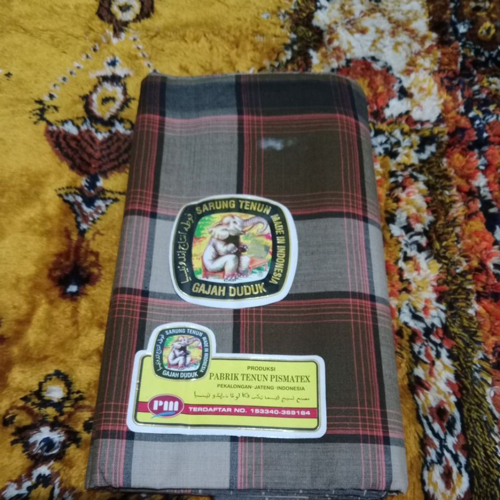 Sarung jadul Gajah duduk 7000 benang (baru)