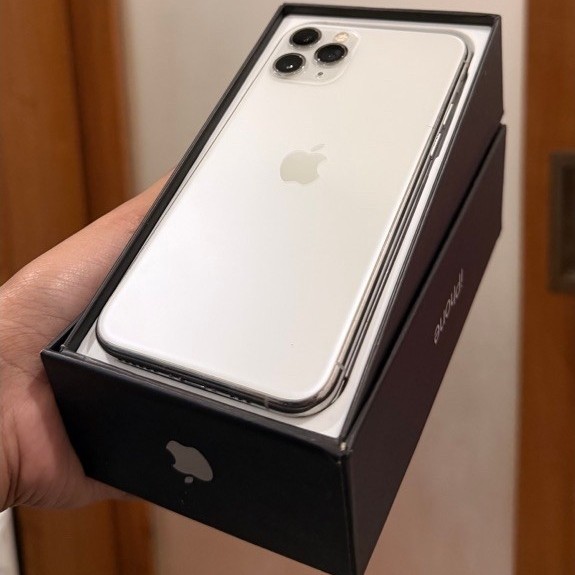 Iphone 11 Pro 256GB Silver [Second Full Box - All Simscard)