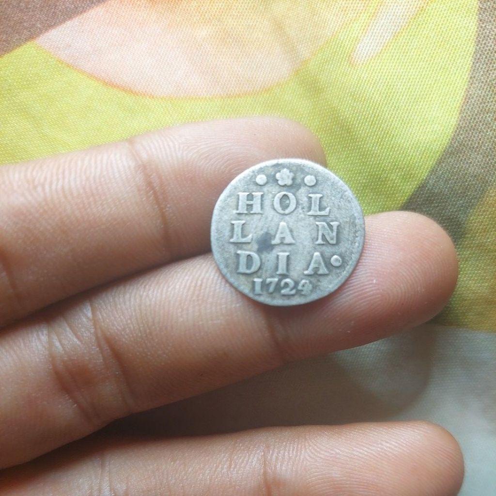 Koin perak Holandia 1724 XF original.